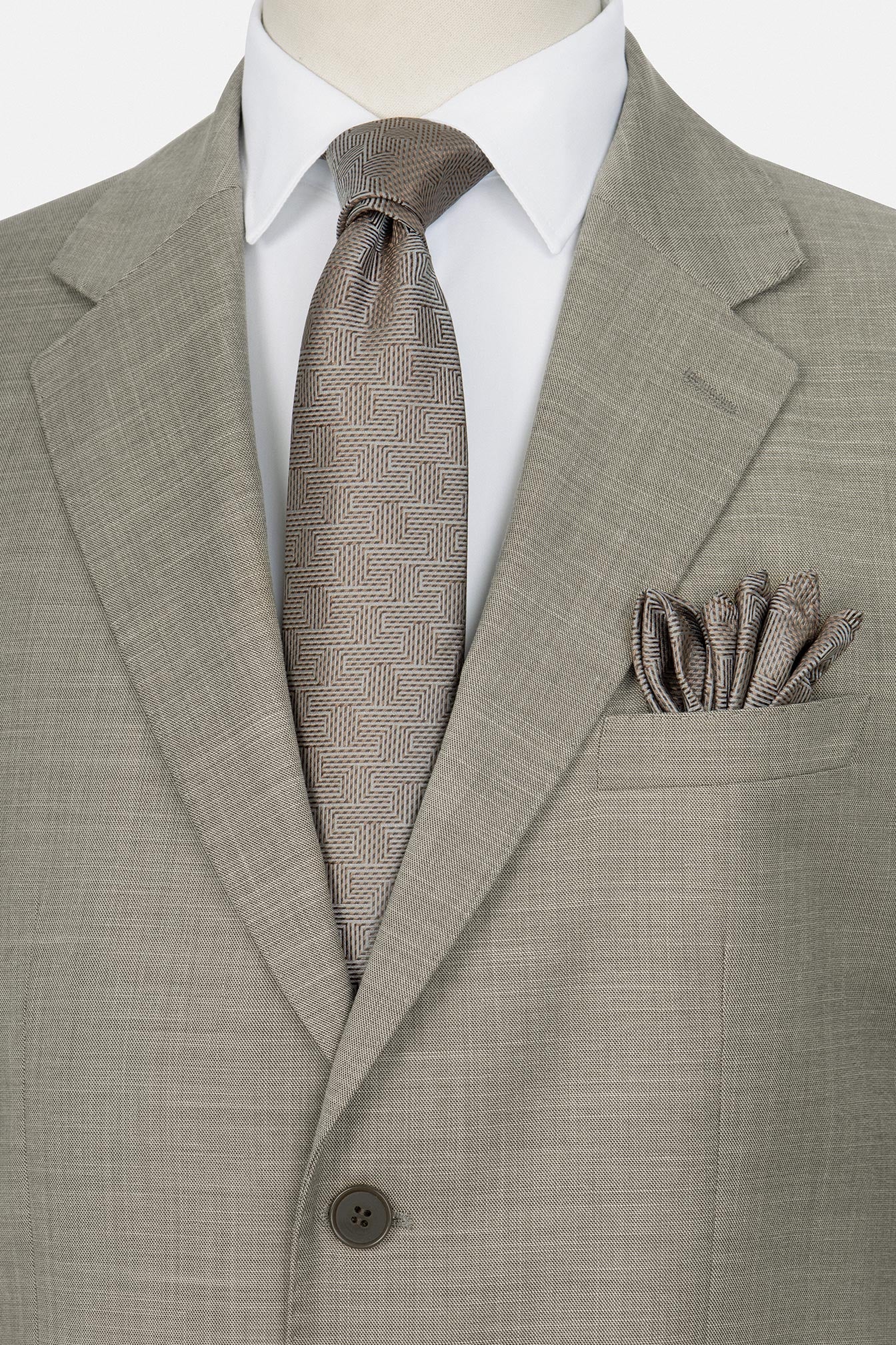Patterned Camel Suite