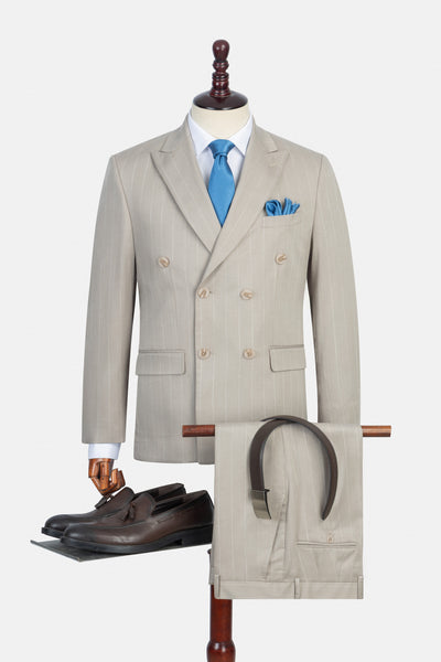 بدلة كاجوال مخططة بامبو باللون البيج مع صفين أزرار