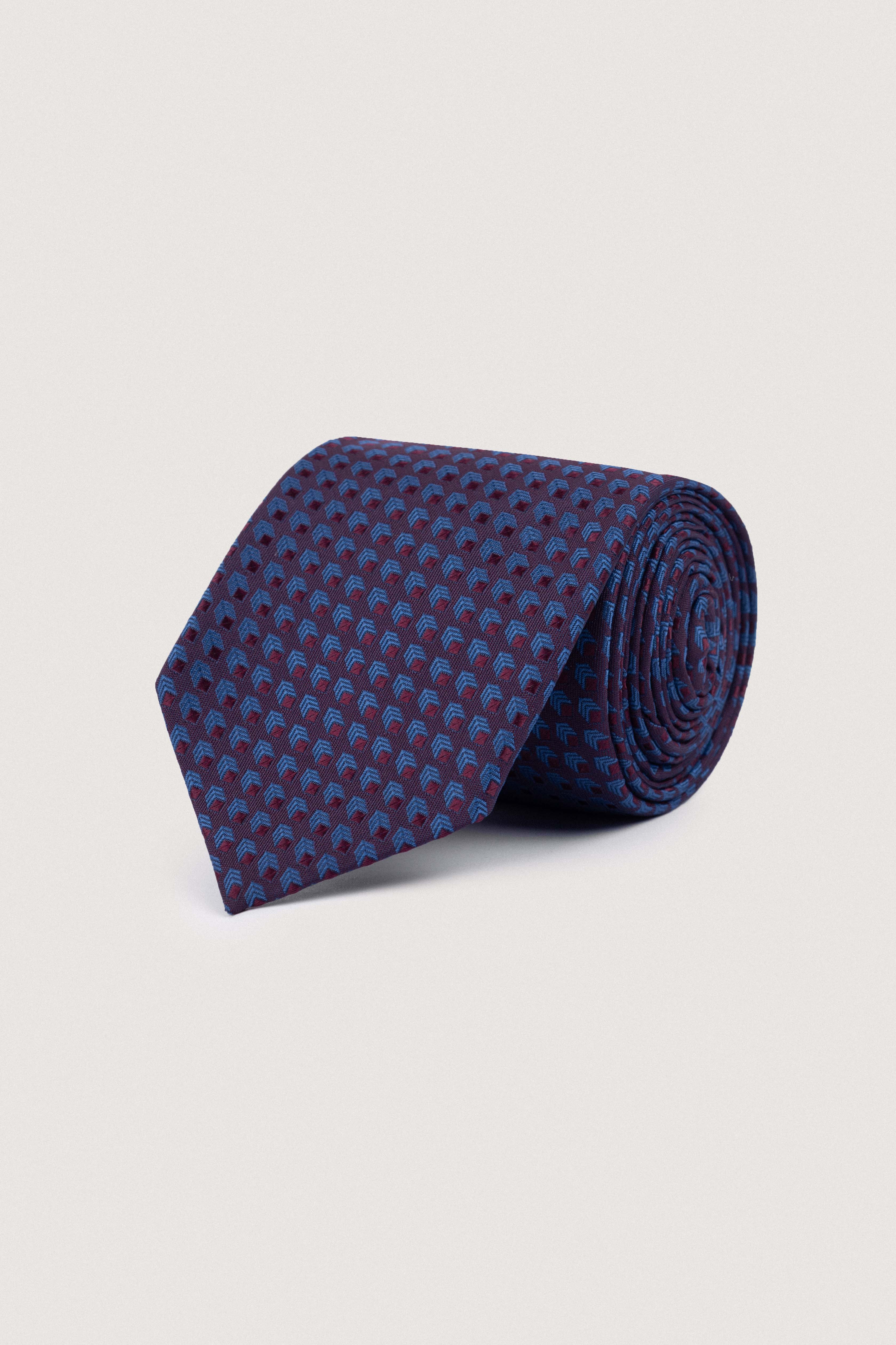 Cedar Purple Jacquard Necktie with Handkerchief