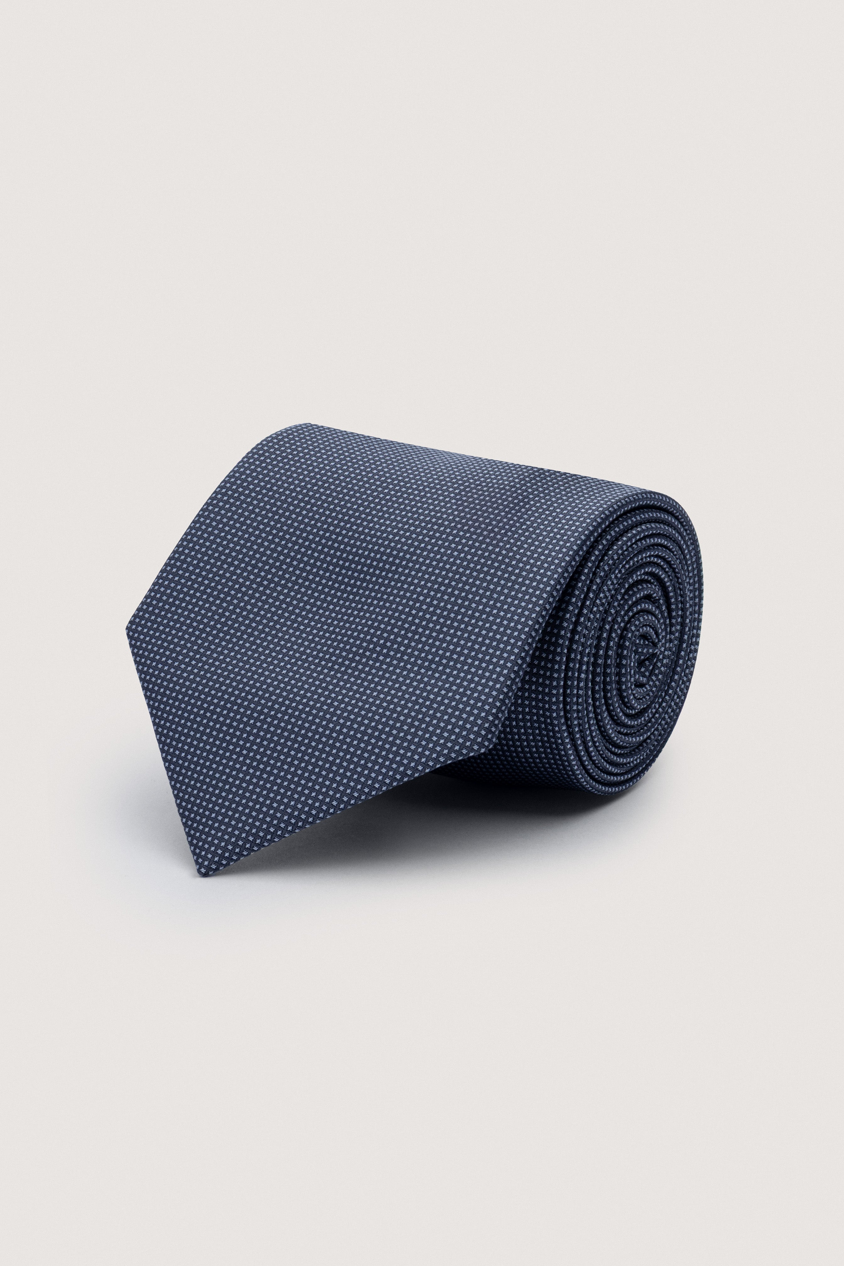 Gray Necktie with Handkerchief