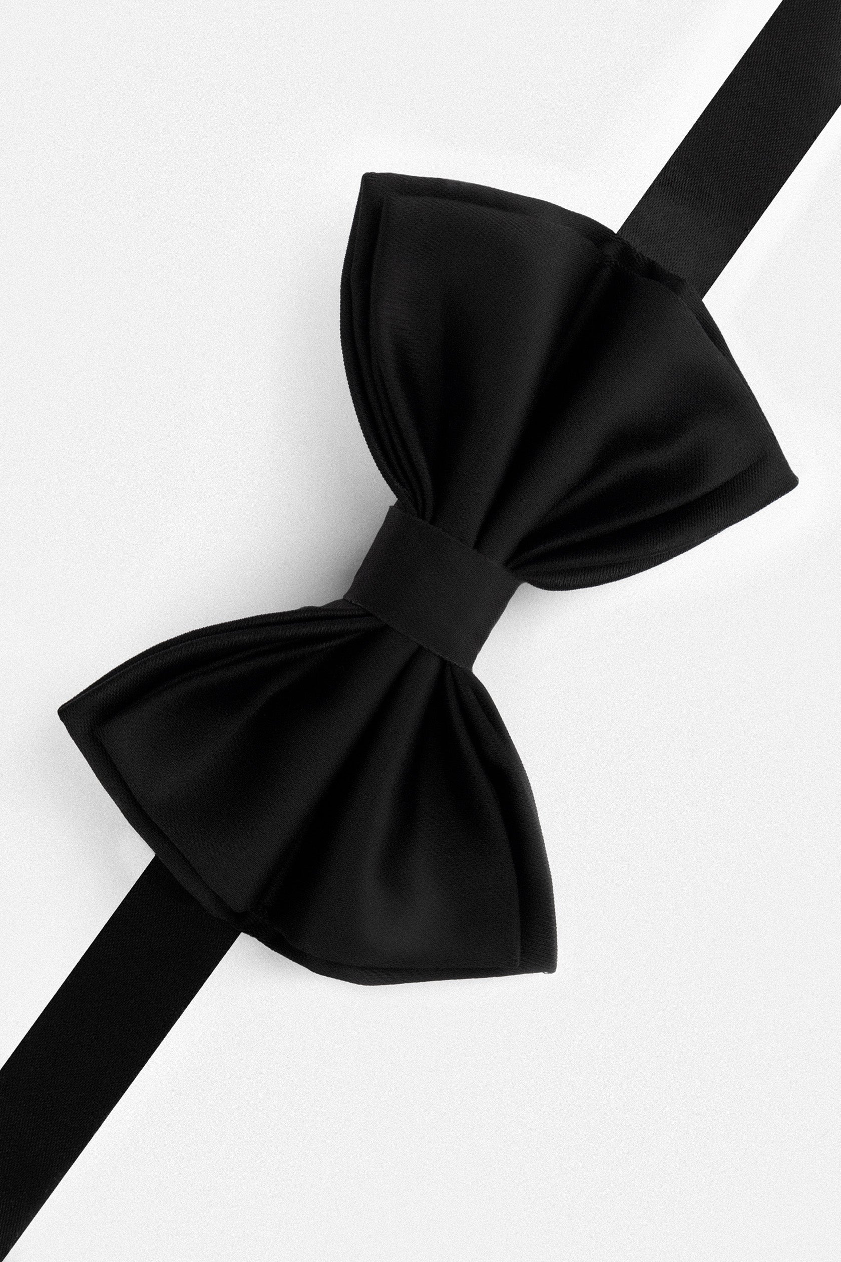 Velvet Black Bow Tie