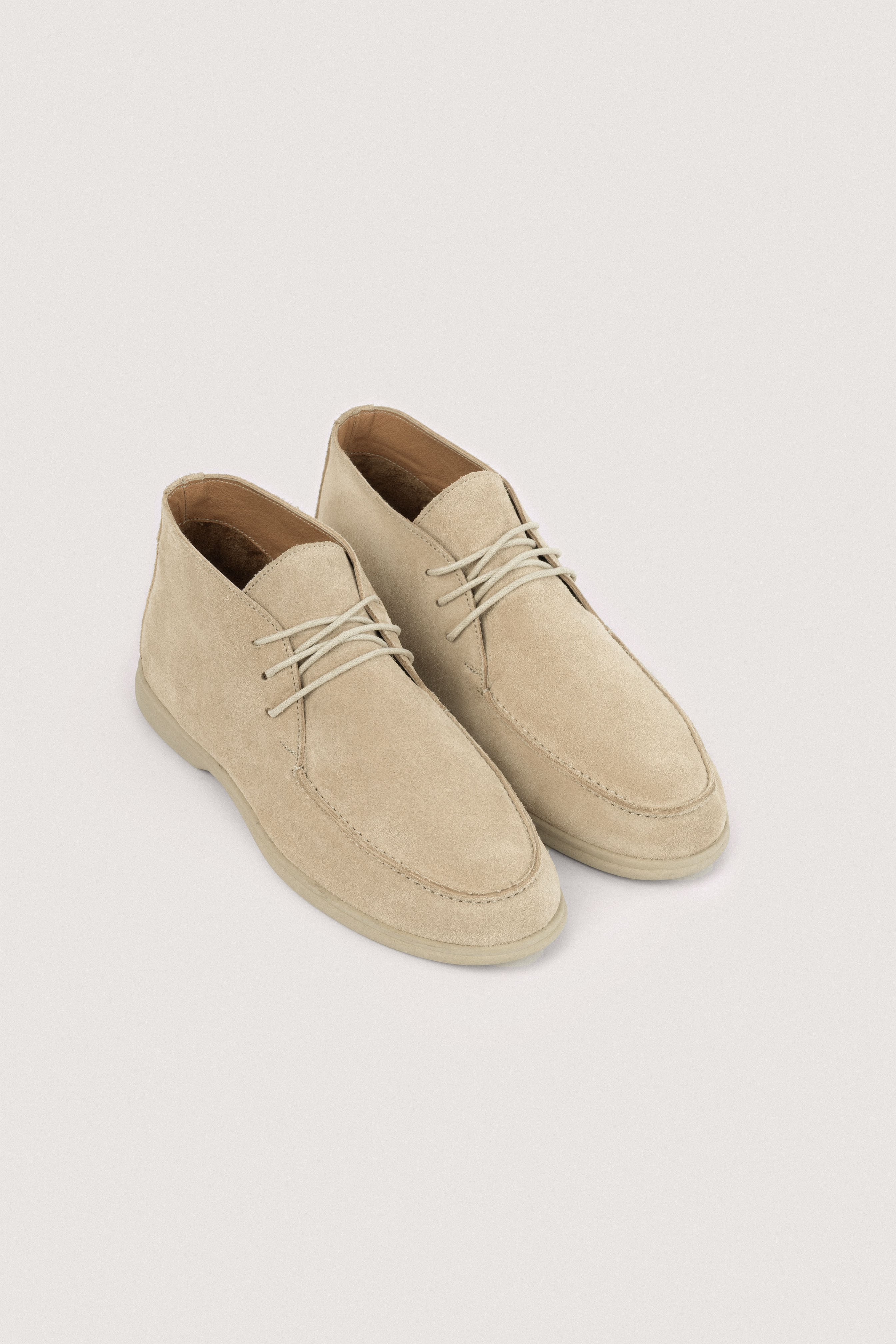 Light Beige Beige Chamois Chukka Boot